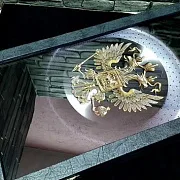 На память: Нарды под стеклом «Герб России» — фотография 7