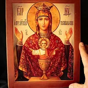Икона Божией матери "Неупиваемая чаша" в подарок — фотография 1