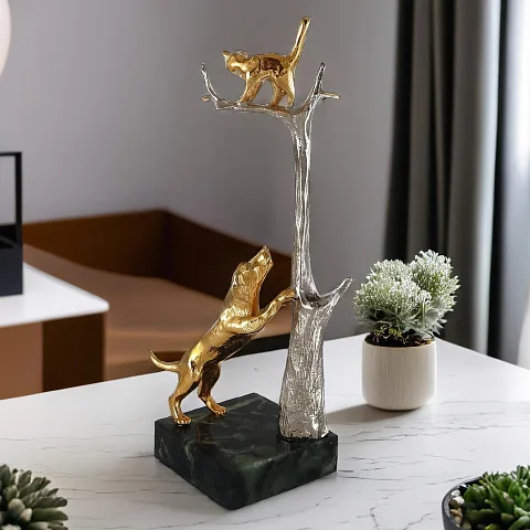 Бронзовая карандашница "Кошка с собакой" — необычный подарок