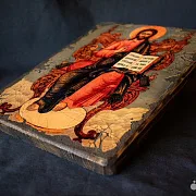 Икона деревянная "Спас-Вседержитель на троне" — необычный подарок — фотография 9